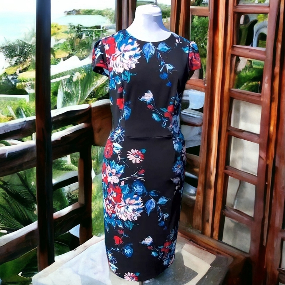Betsey Johnson dress sz 10, blk floral stretchy
